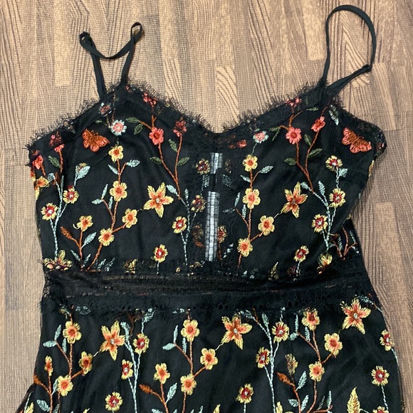 Embroidered slip dress. SZ m - Picture 2 of 7